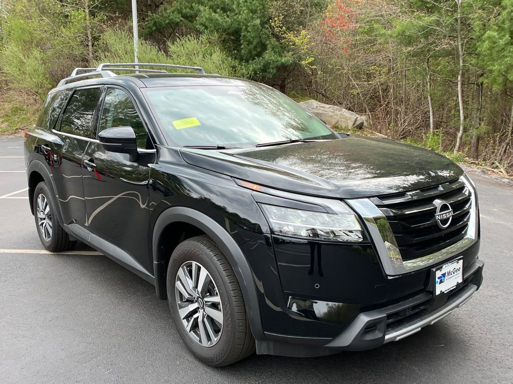 Used 2024 Nissan Pathfinder SL AWD/4WD image 7