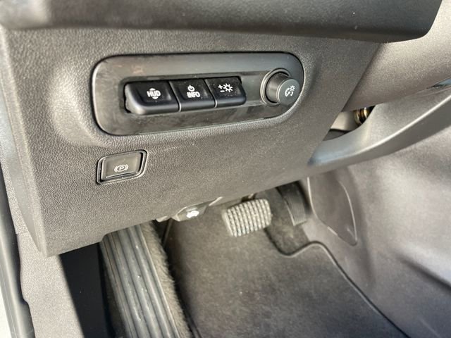 Used 2024 GMC Terrain AT4 w/ Tech Package image 29