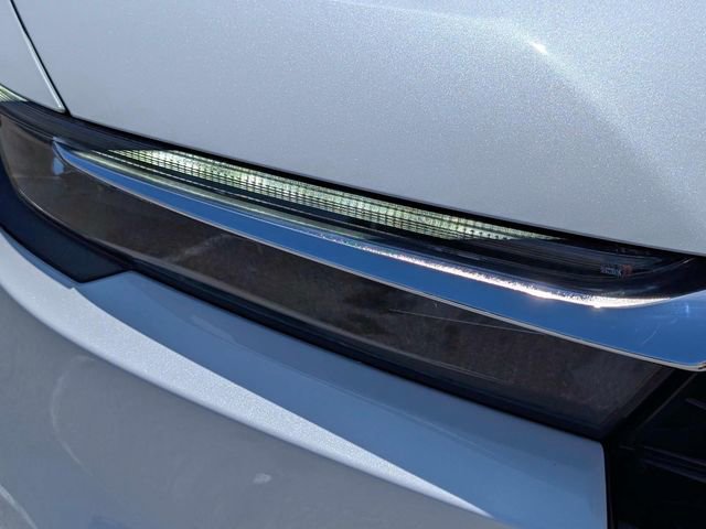 Used 2025 Honda CR-V EX-L image 3