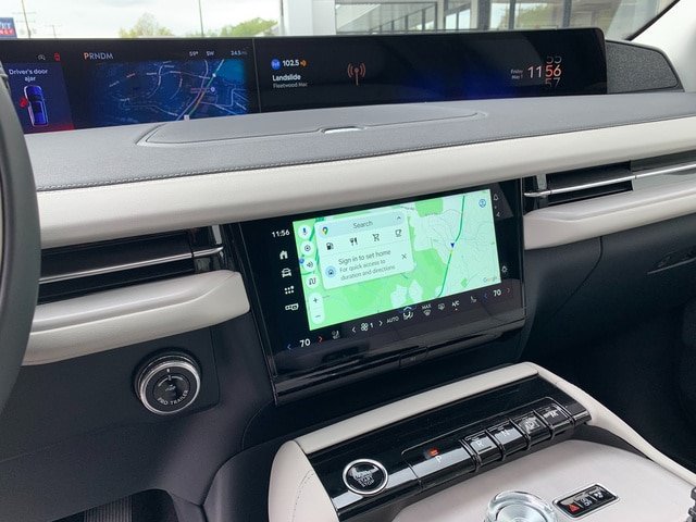 New 2026 Lincoln Navigator L Reserve AWD/4WD image 22
