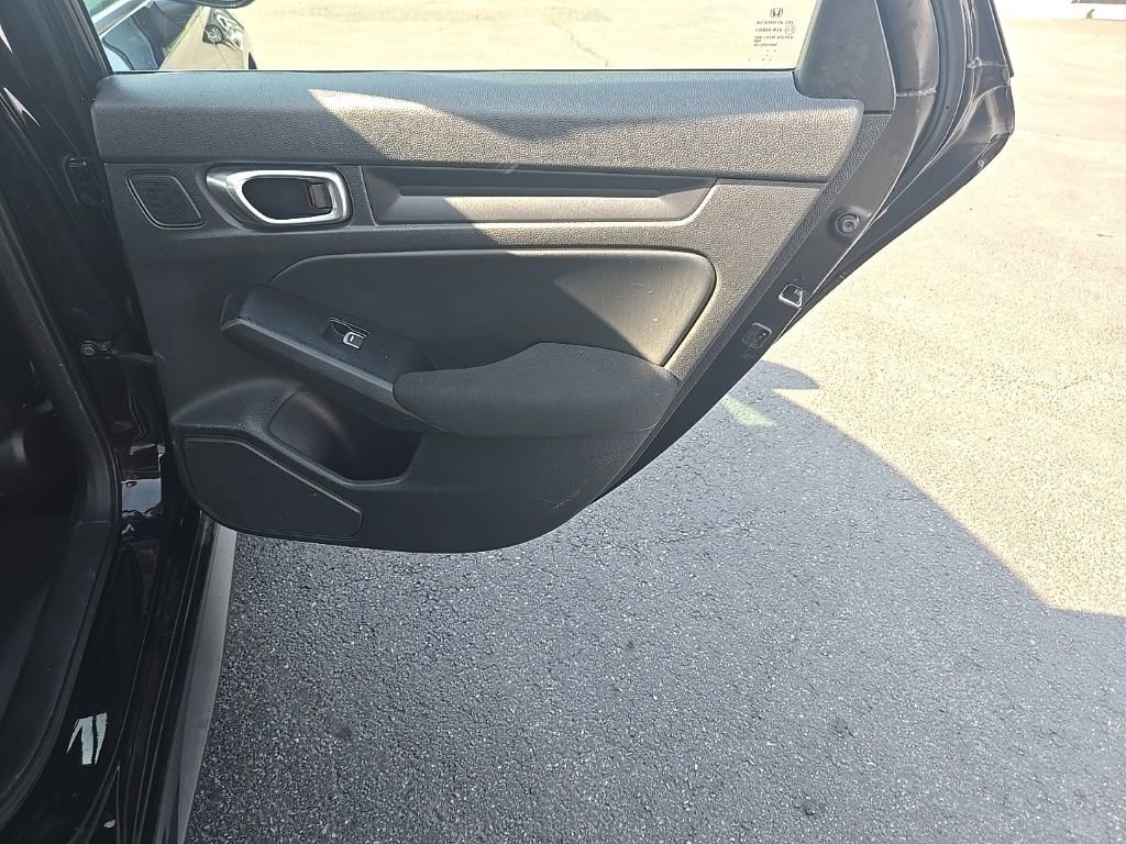 Used 2023 Honda Civic Sport image 28