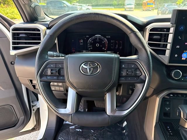 Used 2025 Toyota Tundra Limited AWD/4WD image 26