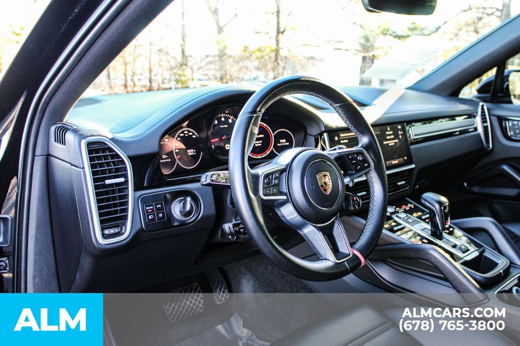 Used 2023 Porsche Cayenne Platinum Edition image 21