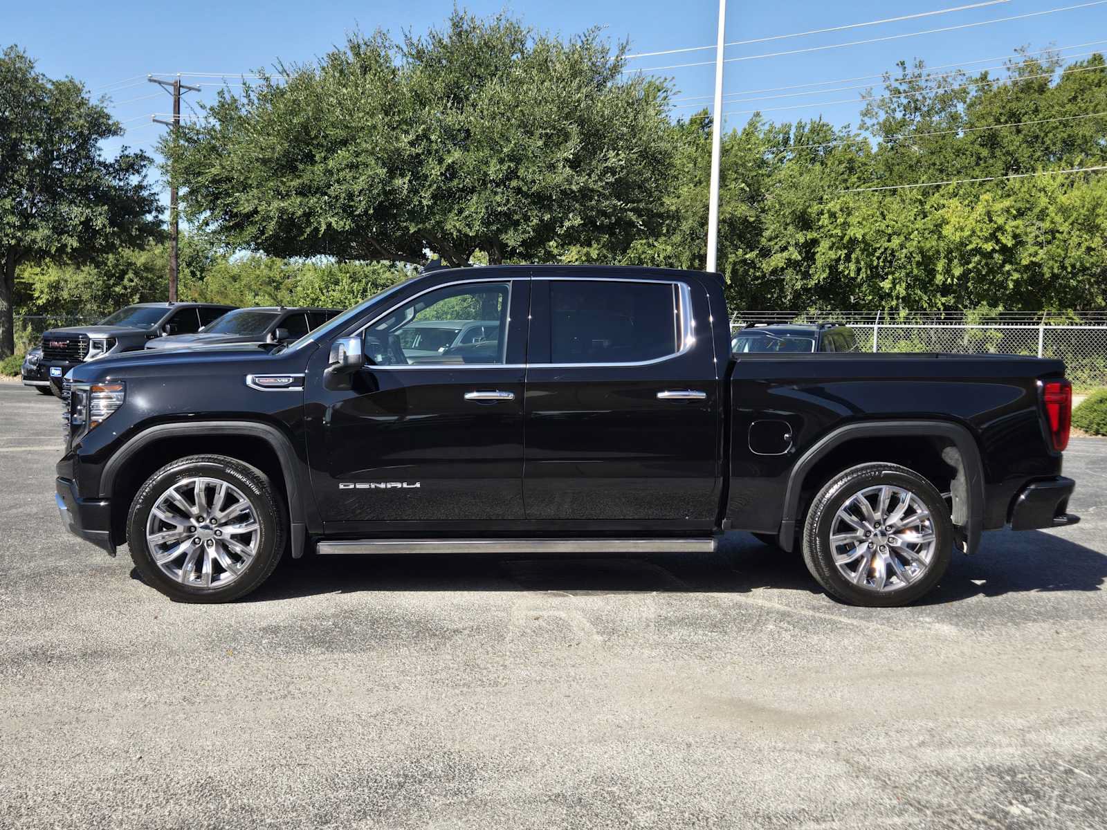 Certified 2024 GMC Sierra 1500 Denali AWD/4WD image 4