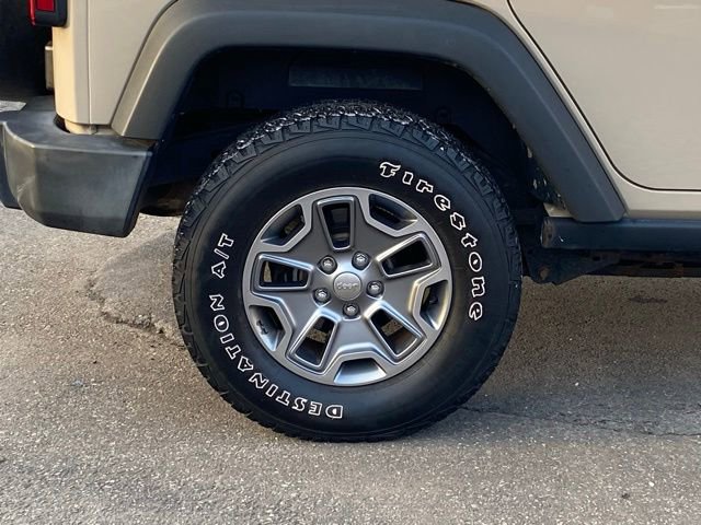 Used 2016 Jeep Wrangler Unlimited Rubicon w/ Dual Top Group image 11