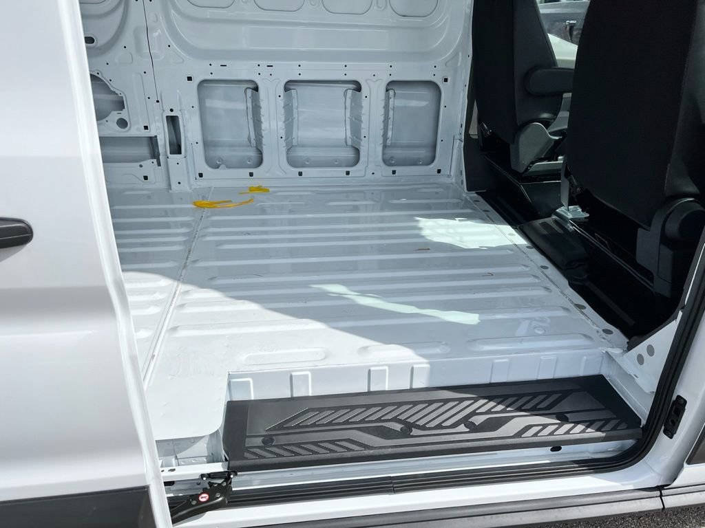 New 2026 Ford Transit 250 148 Medium Roof image 9