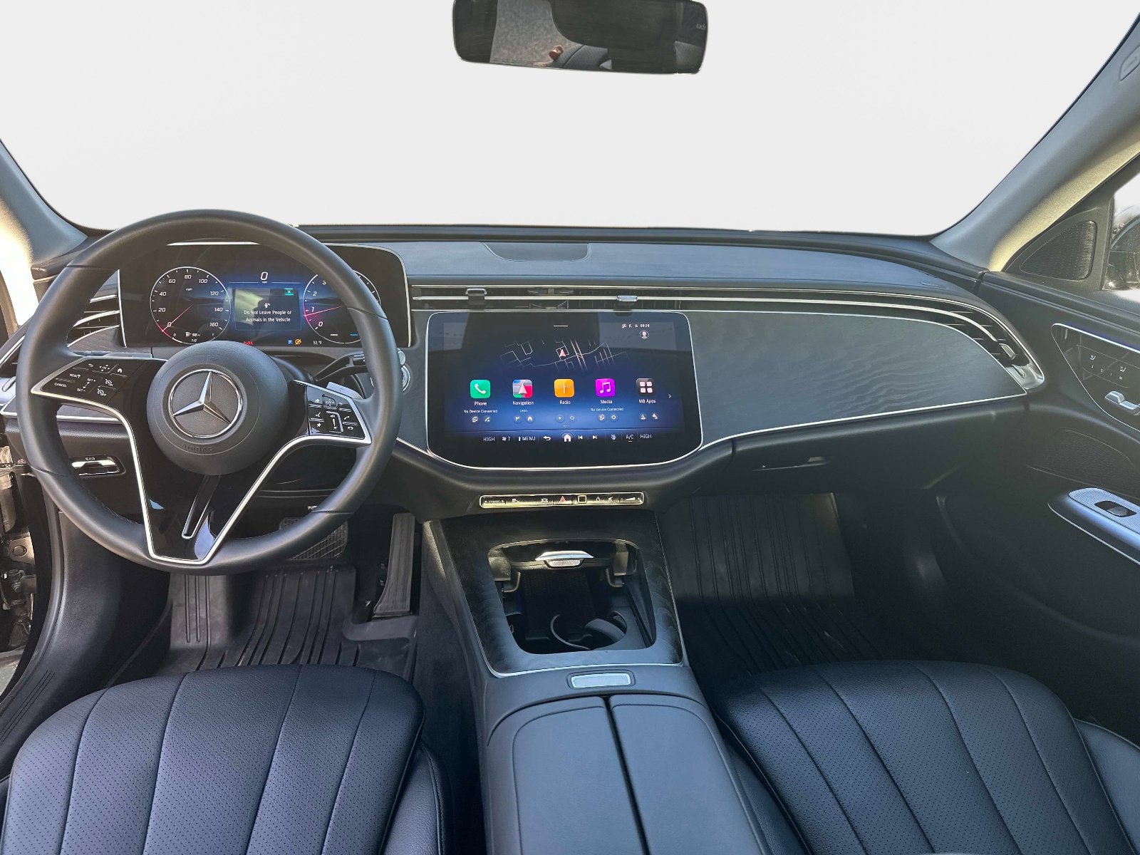 Used 2025 Mercedes-Benz E 350 Sedan image 15