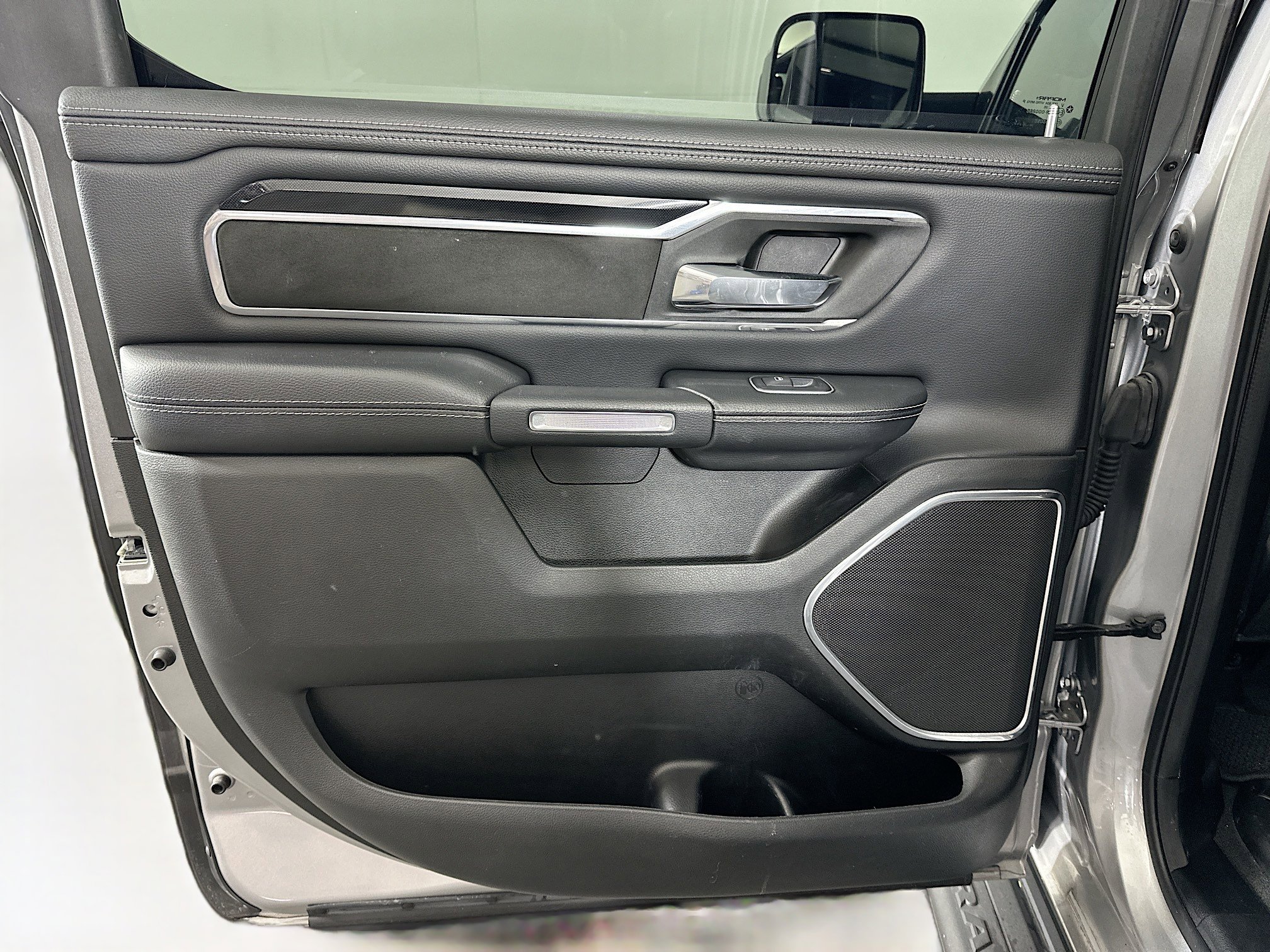 Used 2022 RAM 1500 Laramie image 27