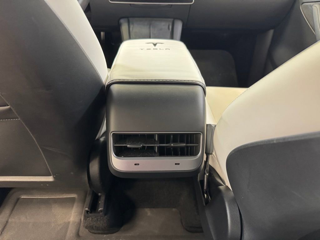 Used 2023 Tesla Model Y Long Range AWD/4WD image 18