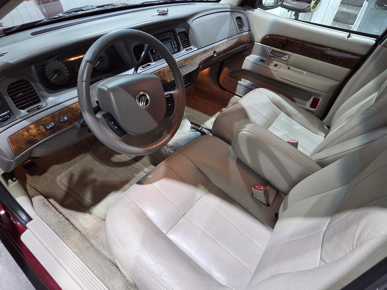 Used 2007 Mercury Grand Marquis LS image 11