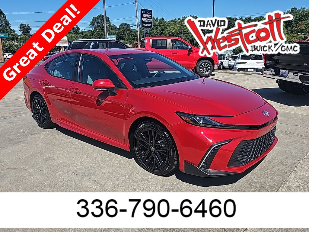 Used 2025 Toyota Camry SE