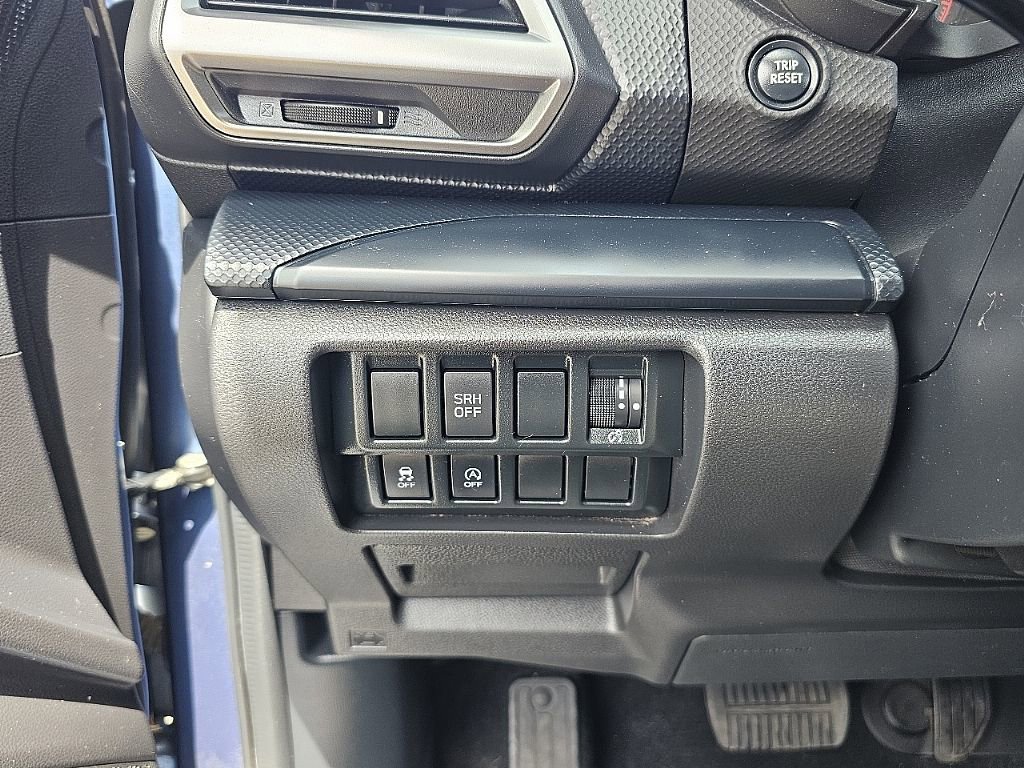 Used 2021 Subaru Forester AWD/4WD image 28