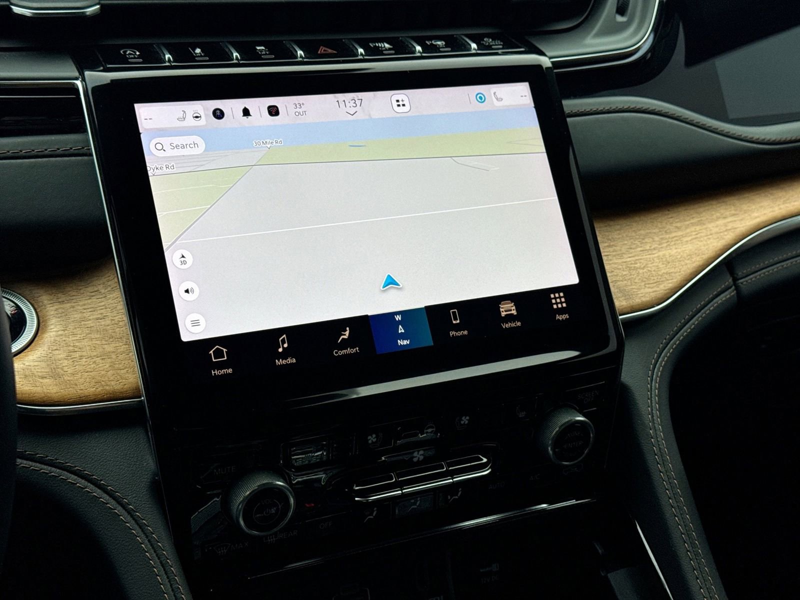 Used 2023 Jeep Grand Cherokee Summit image 32