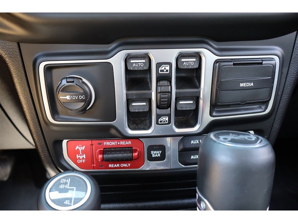 Used 2018 Jeep Wrangler Unlimited Rubicon AWD/4WD image 27
