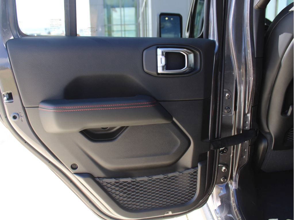 New 2025 Jeep Wrangler Unlimited Rubicon image 24