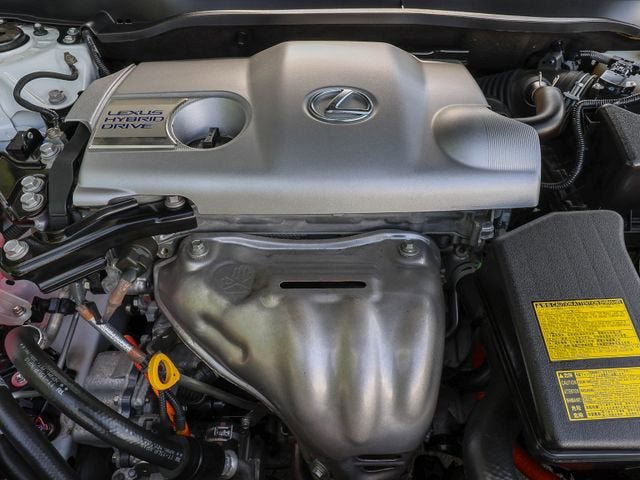 Used 2013 Lexus ES 300h FWD image 30