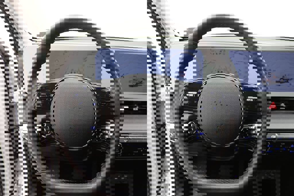 Used 2023 Hyundai Ioniq 5 SEL image 17