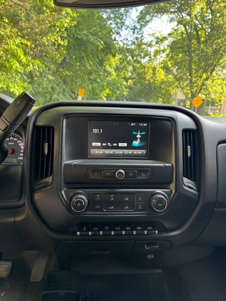 Used 2016 Chevrolet Silverado 3500 W/T w/ WT Convenience Package AWD/4WD image 10