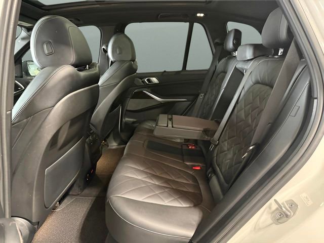 Used 2024 BMW X5 xDrive40i AWD/4WD image 36