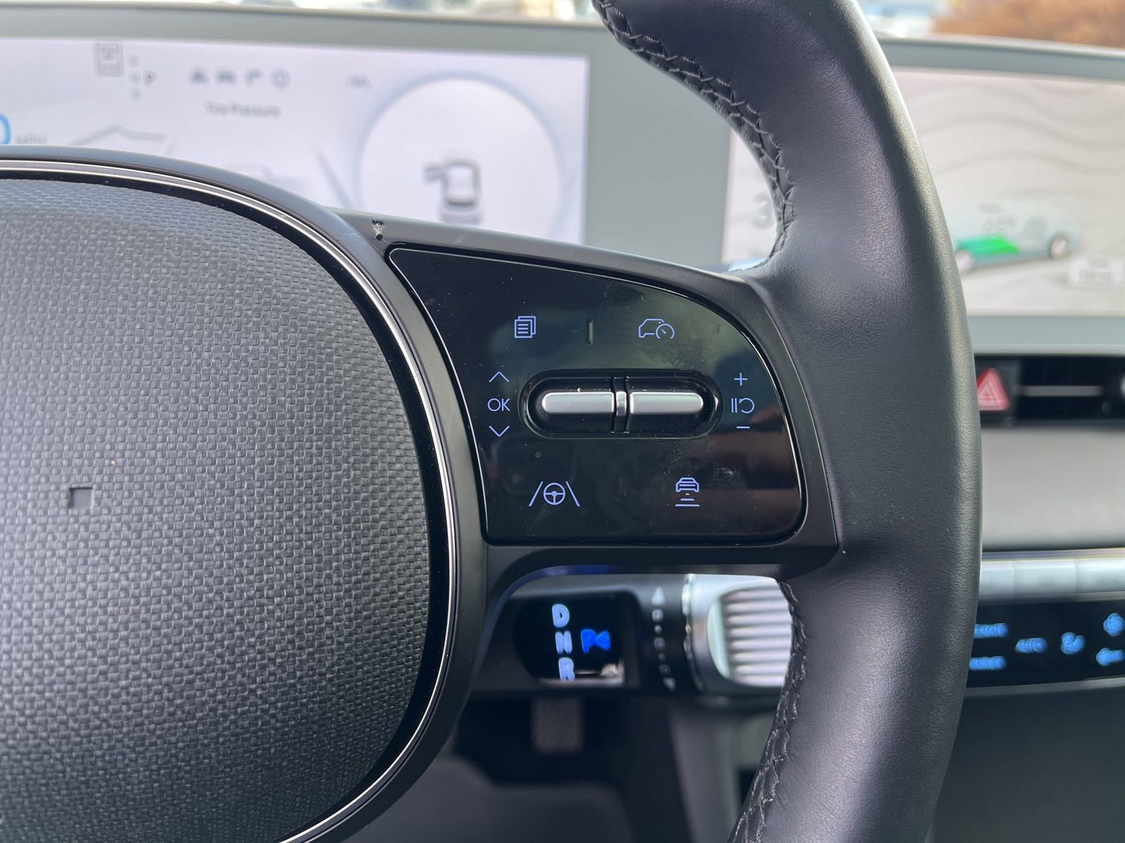 Used 2024 Hyundai Ioniq 5 Limited AWD/4WD image 25