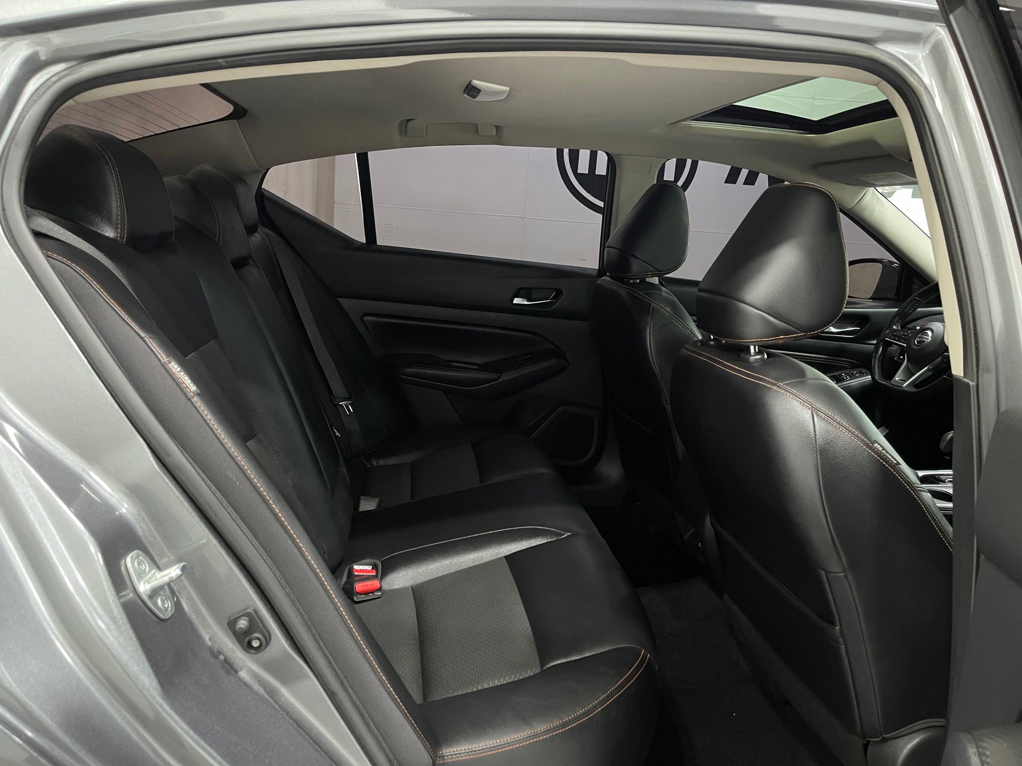 Used 2019 Nissan Altima 2.5 SR w/ SR Premium Package FWD image 28