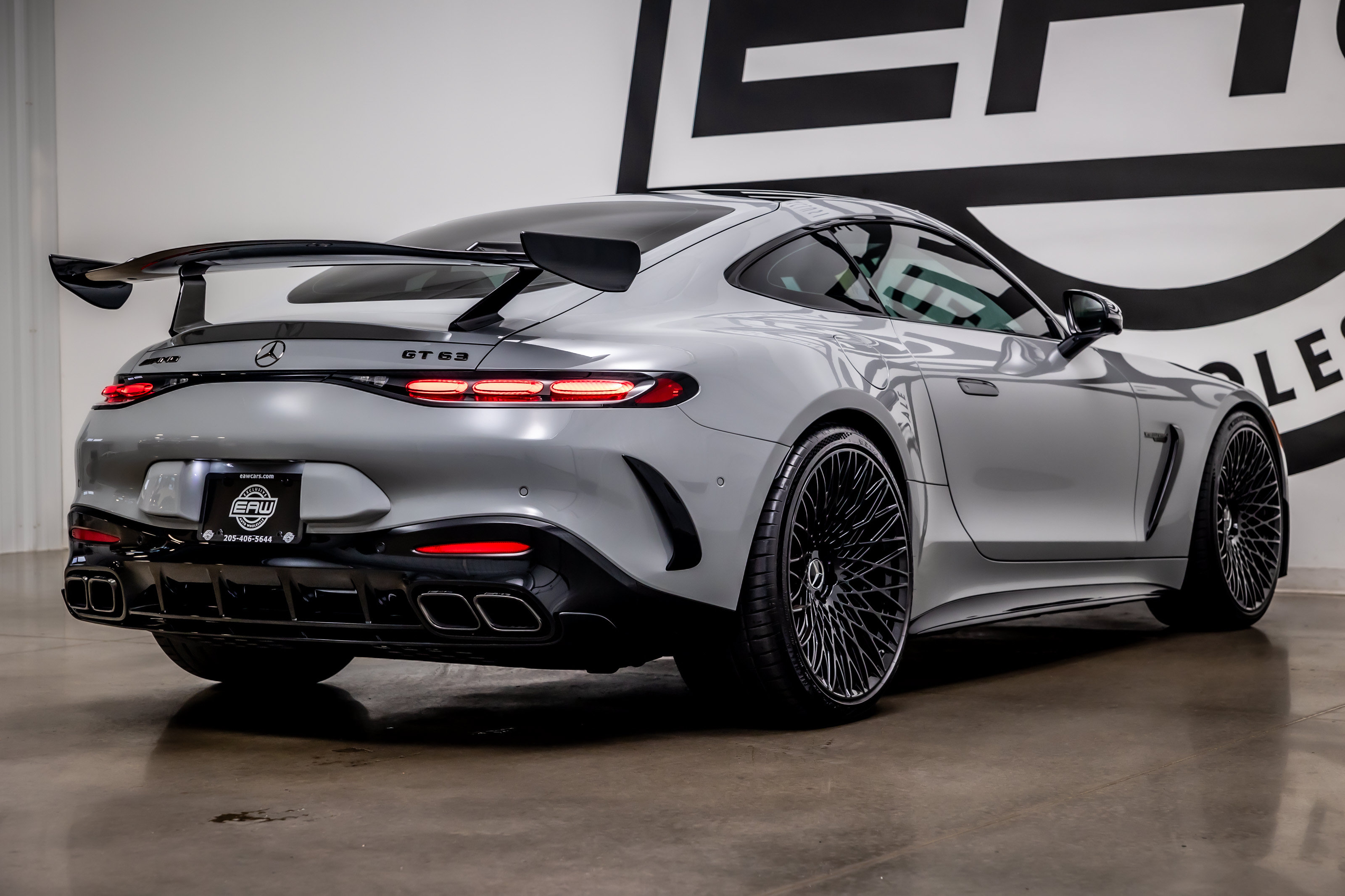 Used 2025 Mercedes-Benz AMG GT 63 image 31