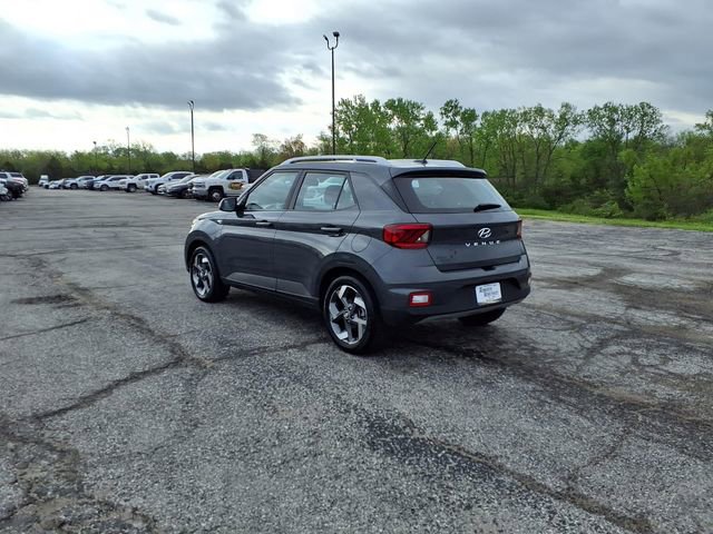 Used 2025 Hyundai Venue SEL FWD image 33