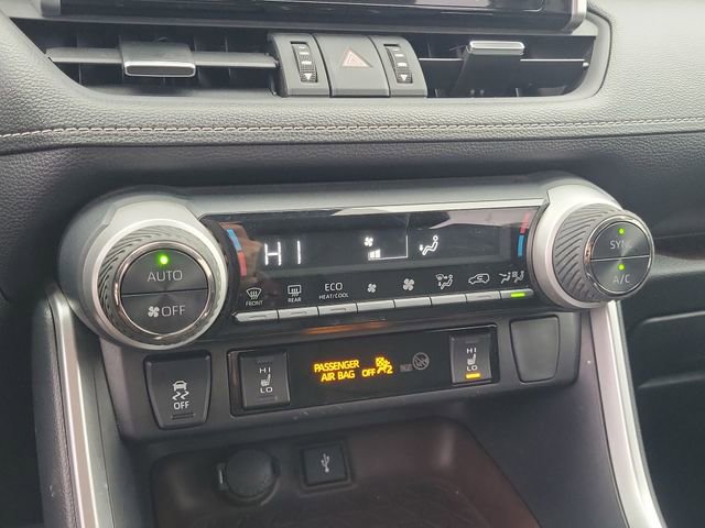 Used 2020 Toyota RAV4 Limited w/ All Weather Liner Package image 24
