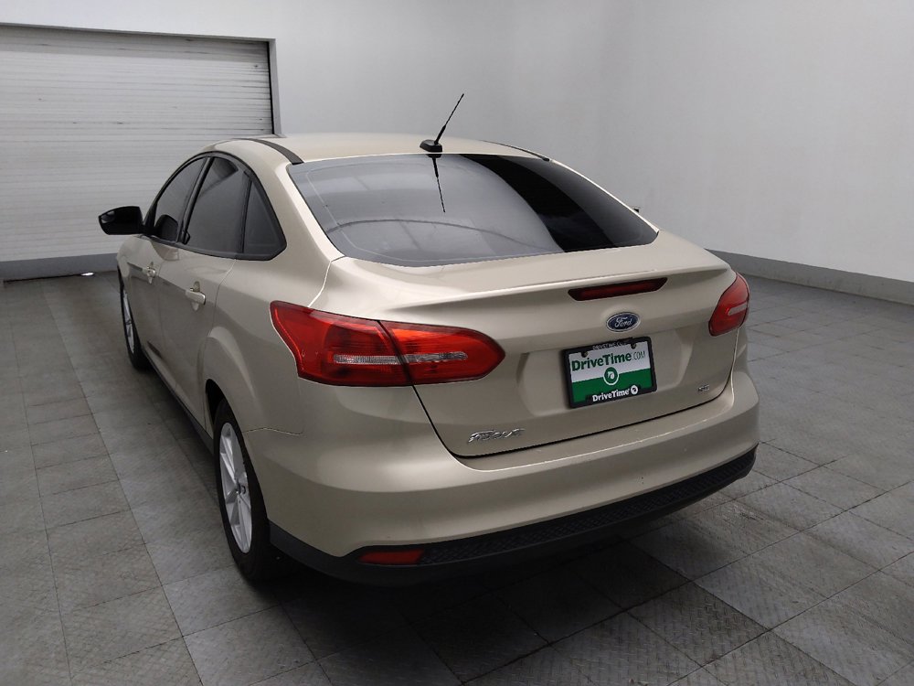 Used 2018 Ford Focus SE FWD image 5