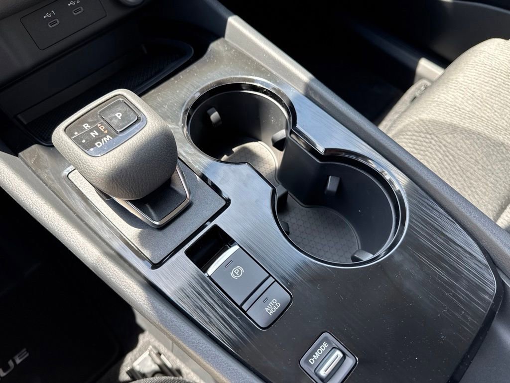 New 2026 Nissan Rogue SV FWD image 29