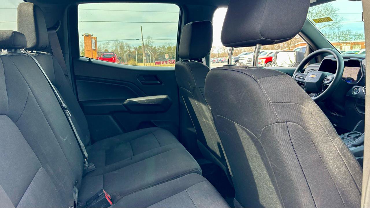 Used 2023 Chevrolet Colorado W/T image 10