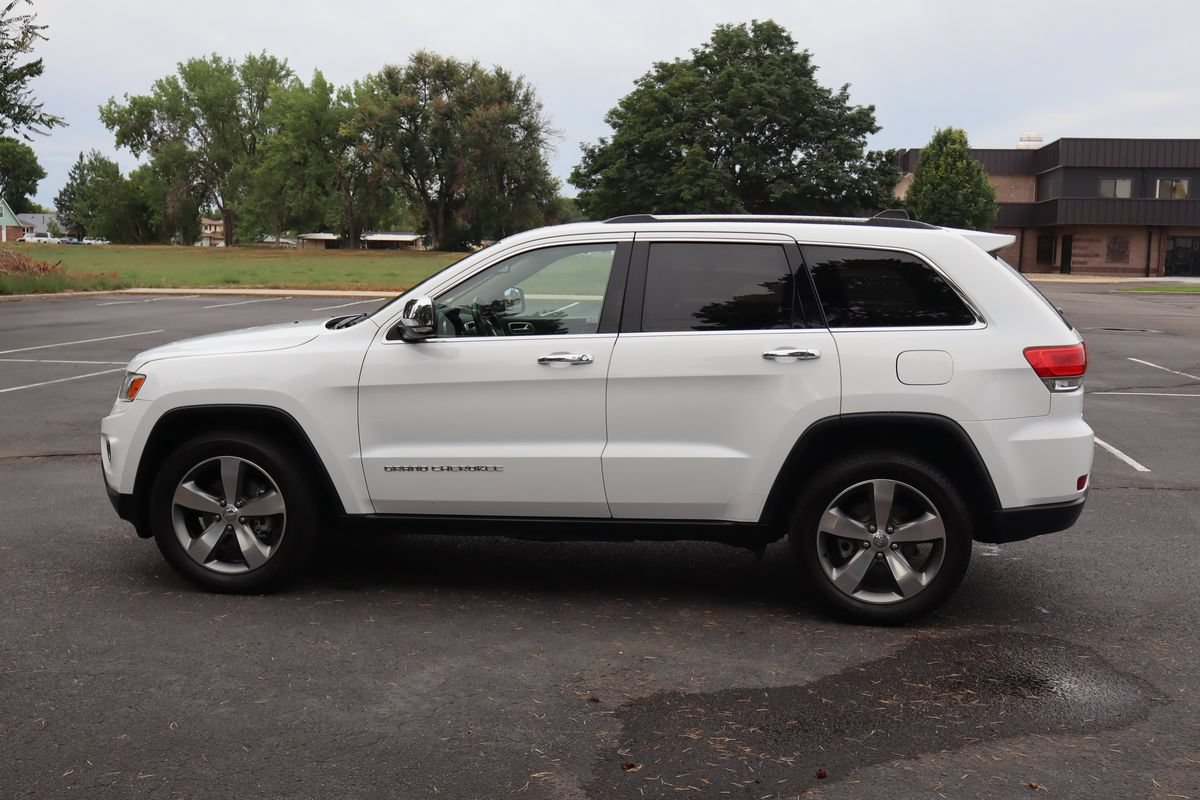 Used 2016 Jeep Grand Cherokee Limited AWD/4WD image 9