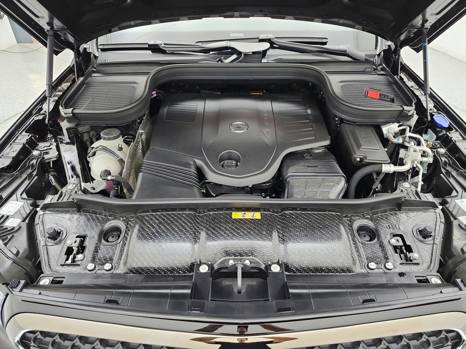New 2027 Mercedes-Benz GLS 450 4MATIC image 12