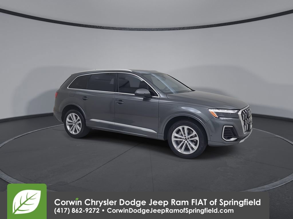 Used 2025 Audi Q7 3.0T Premium Plus AWD/4WD image 2