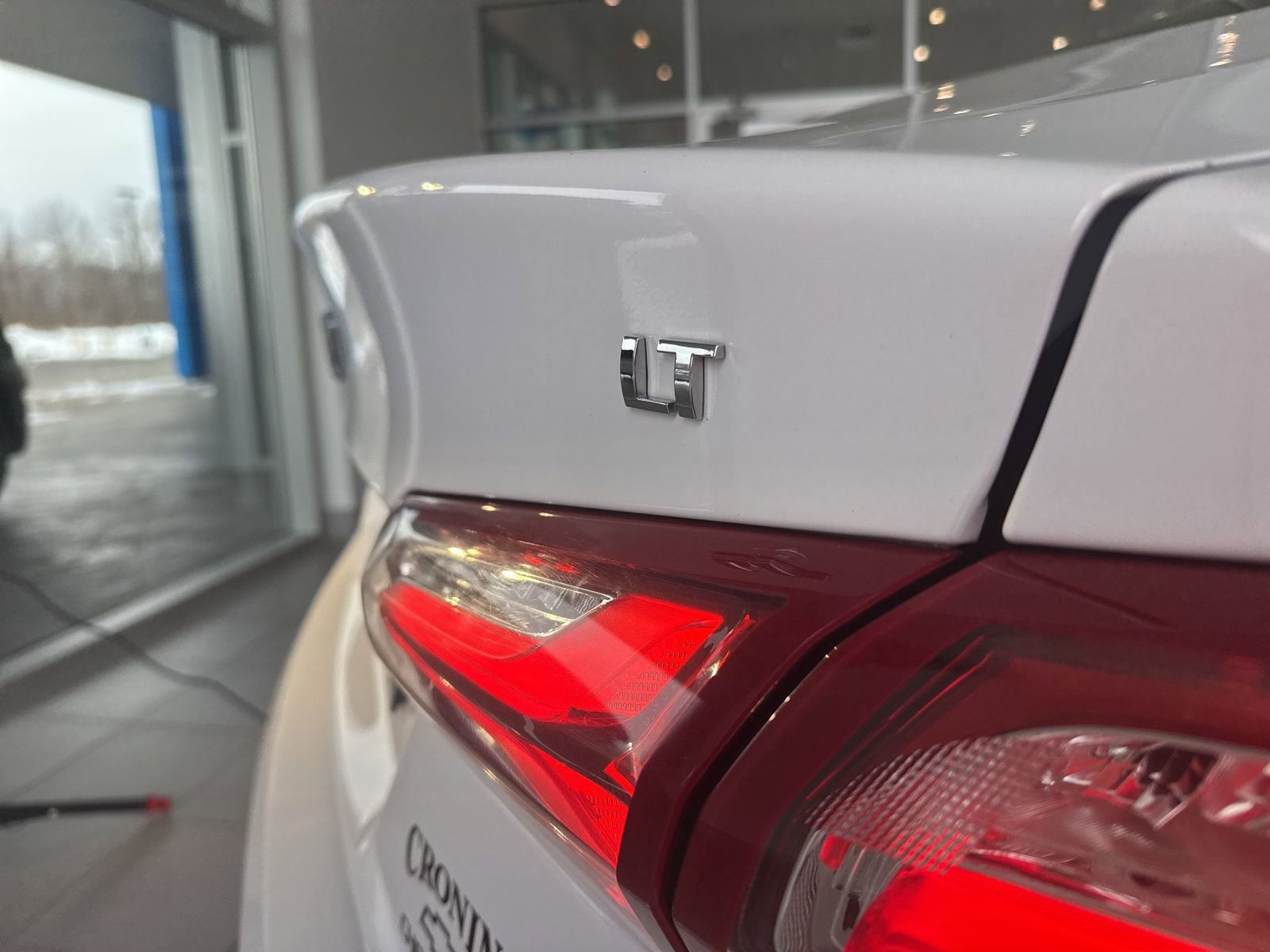 Used 2024 Chevrolet Malibu LT image 10