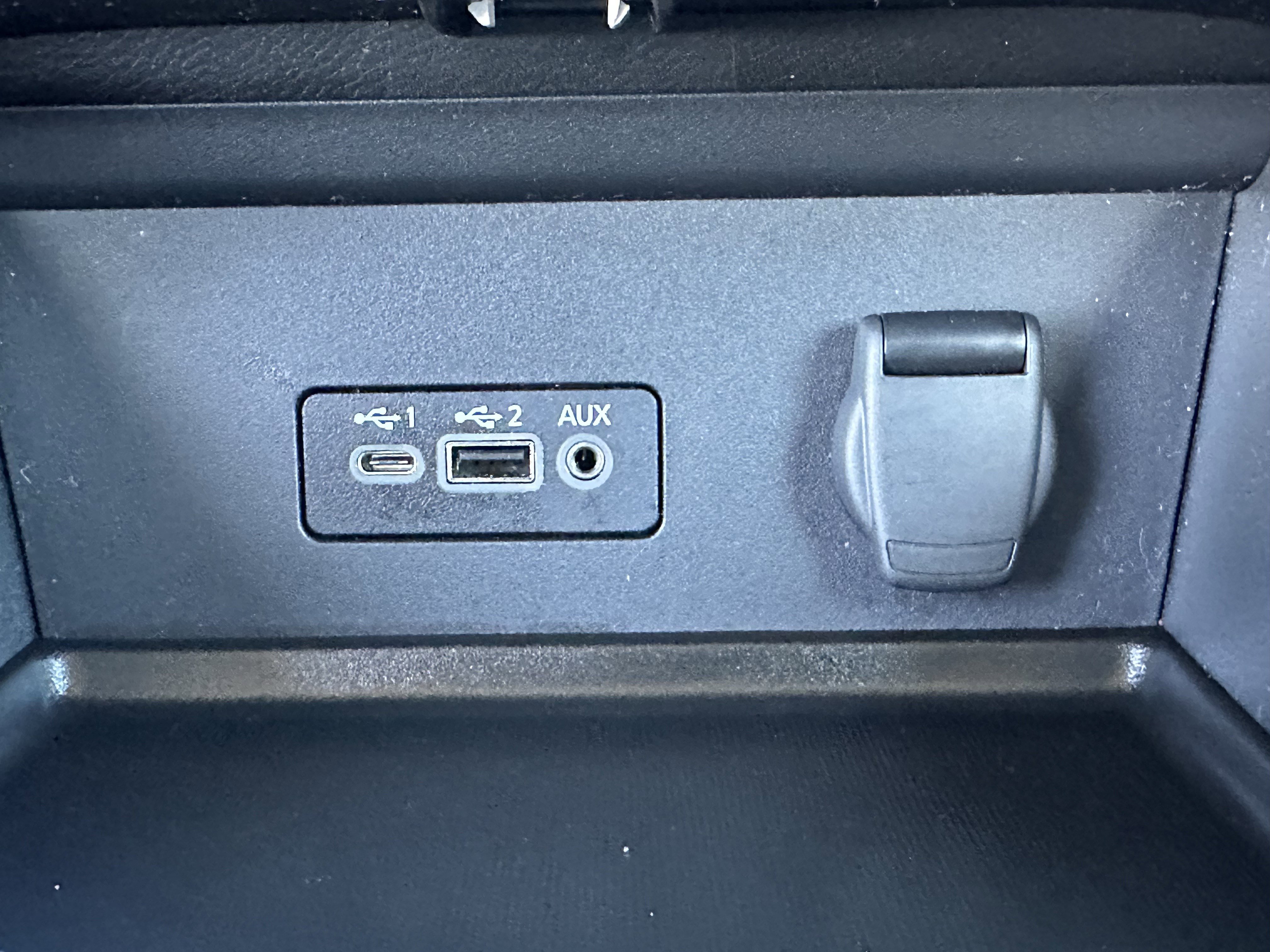 Used 2023 Nissan Sentra SR w/ SR Premium Package image 33