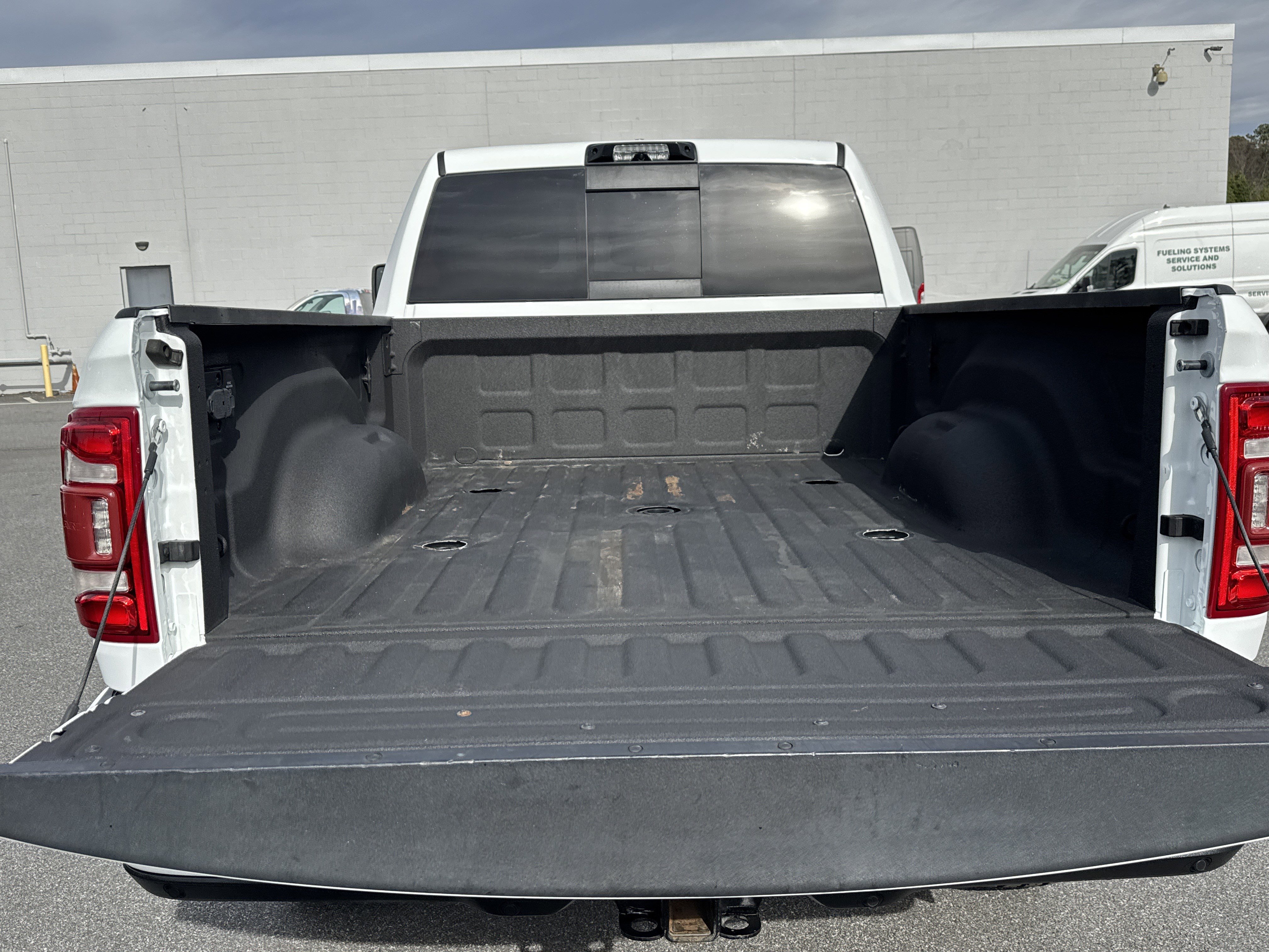 Used 2023 RAM 2500 Limited image 23