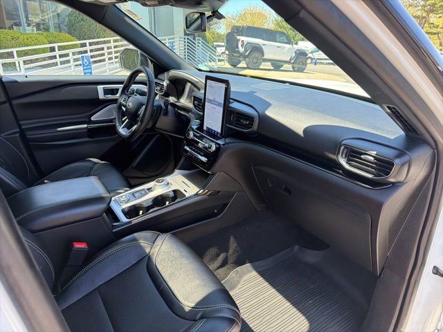 Used 2023 Ford Explorer ST w/ Equipment Group 401A AWD/4WD image 9