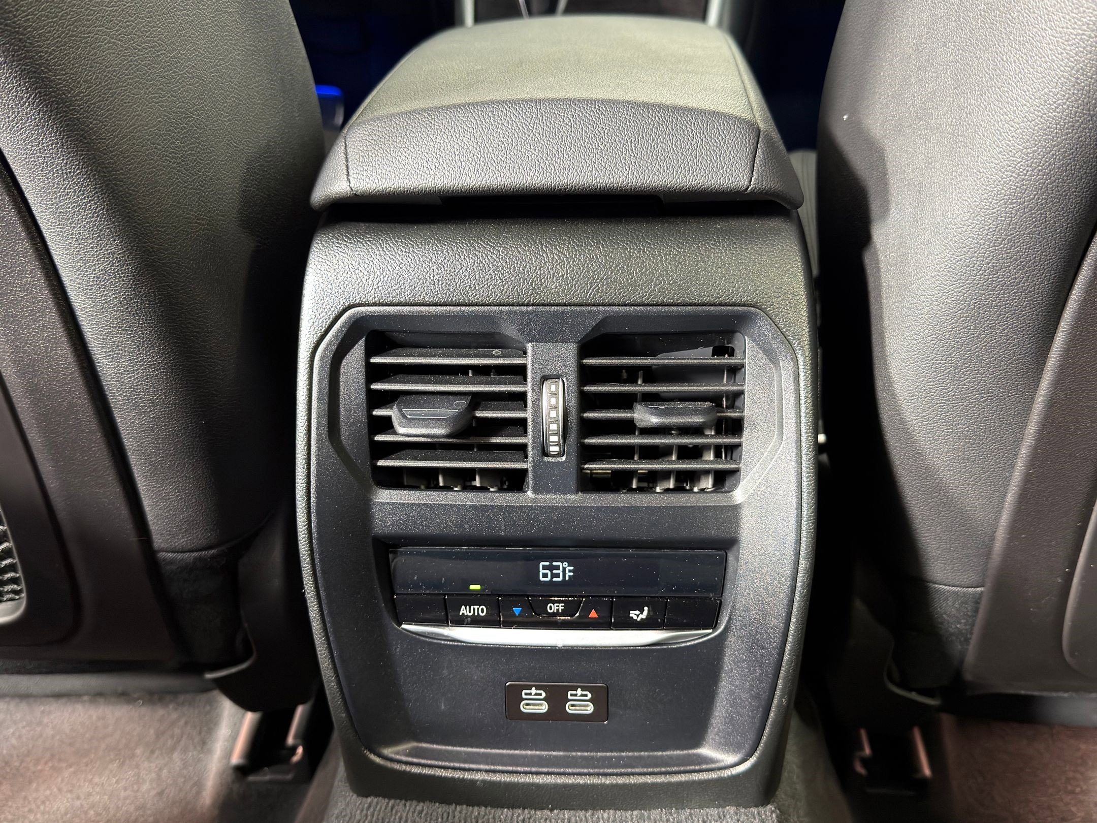 Used 2021 BMW 330i Sedan w/ M Sport Package image 30