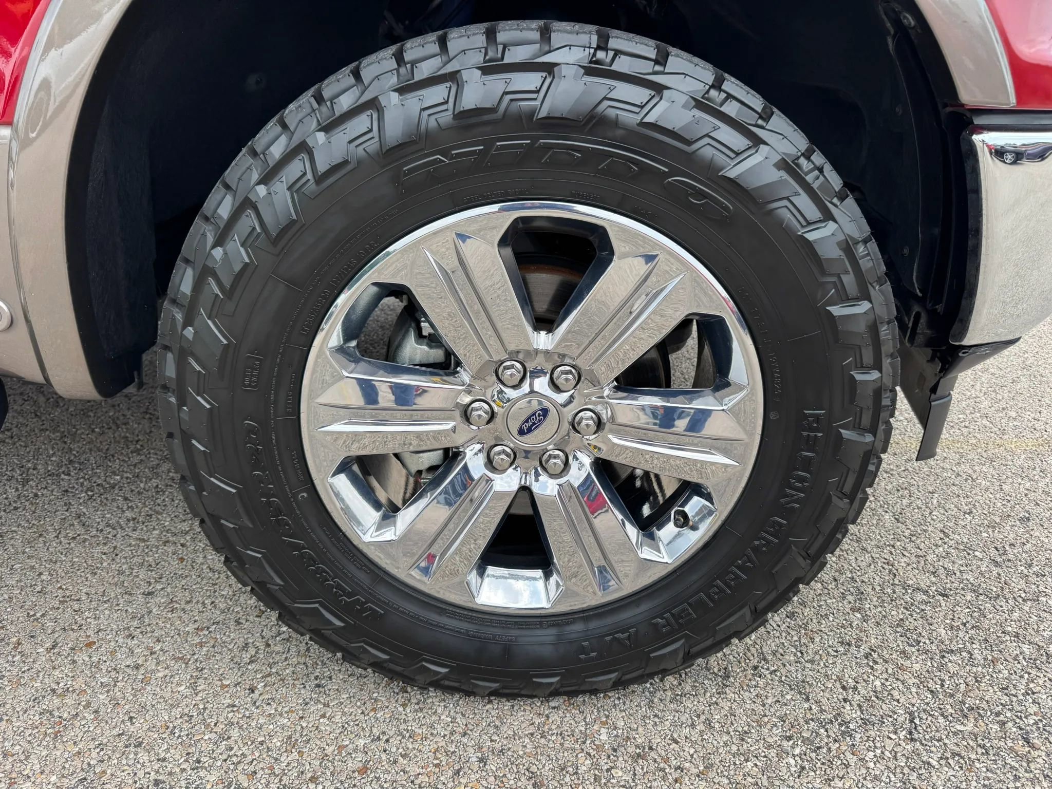 Used 2019 Ford F150 Lariat w/ Equipment Group 502A Luxury RWD image 13