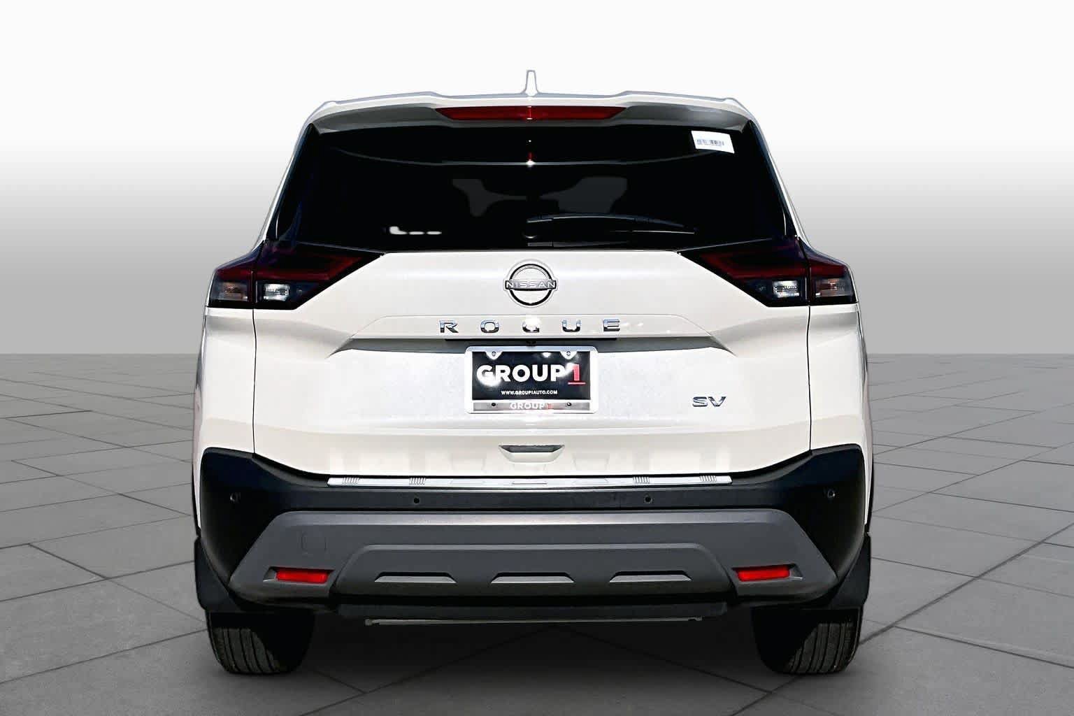 Used 2023 Nissan Rogue SV FWD image 5