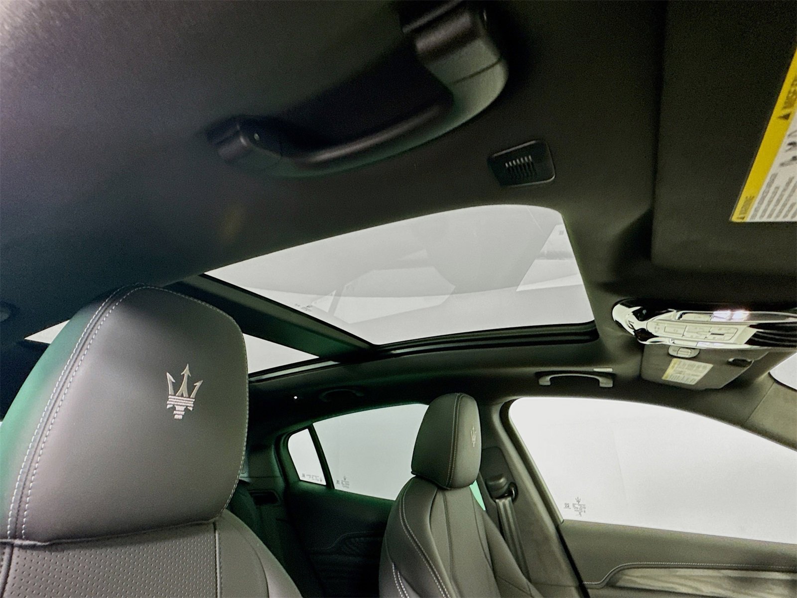 New 2025 Maserati Grecale Modena image 22