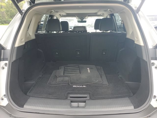 Certified 2023 Nissan Rogue Platinum w/ Platinum Premium Package FWD image 6