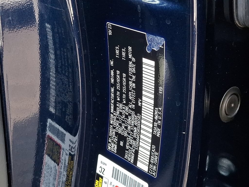 Certified 2024 Toyota Grand Highlander FWD image 28