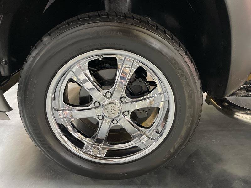 Used 2005 Chevrolet Silverado 1500 LS w/ Safe And Sound Package AWD/4WD image 19