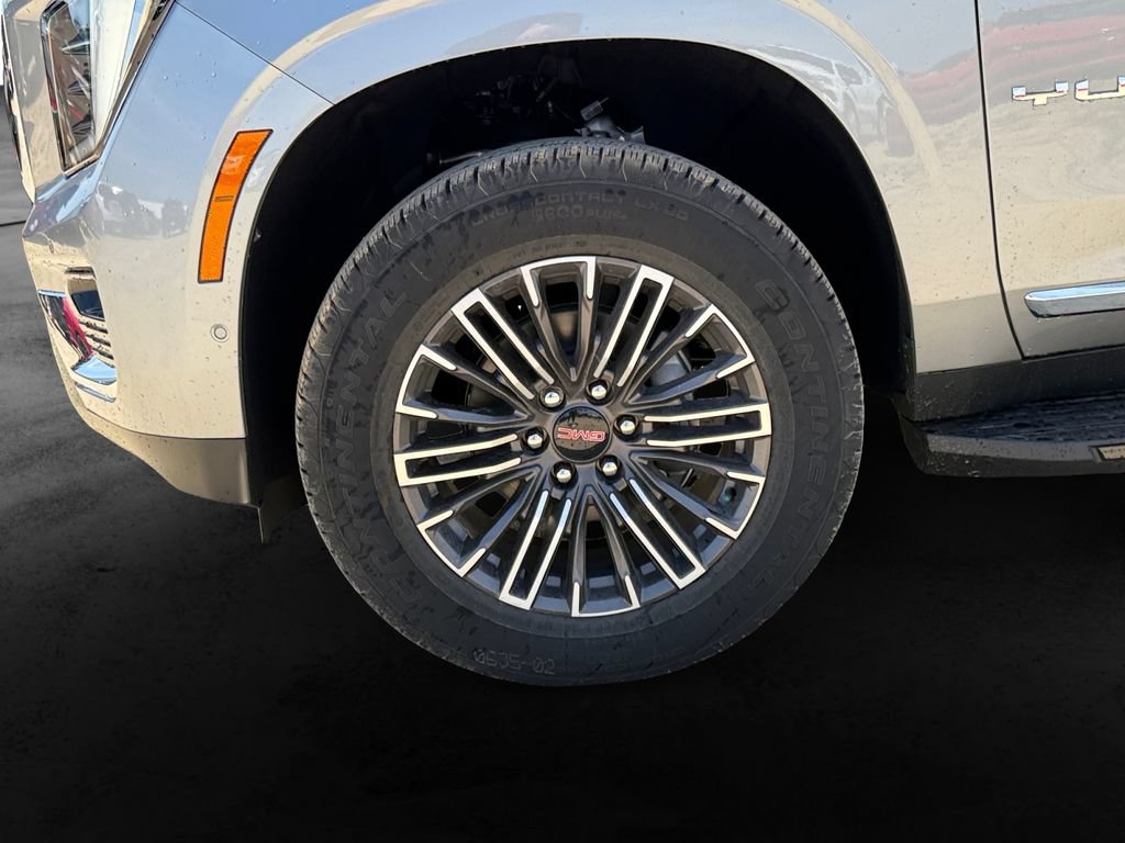 New 2026 GMC Yukon Elevation w/ LPO, Floor Liner Package AWD/4WD image 11