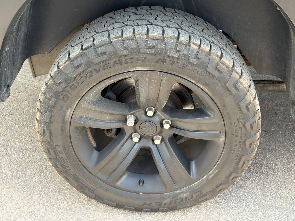 Used 2022 RAM 1500 Classic Warlock AWD/4WD image 17