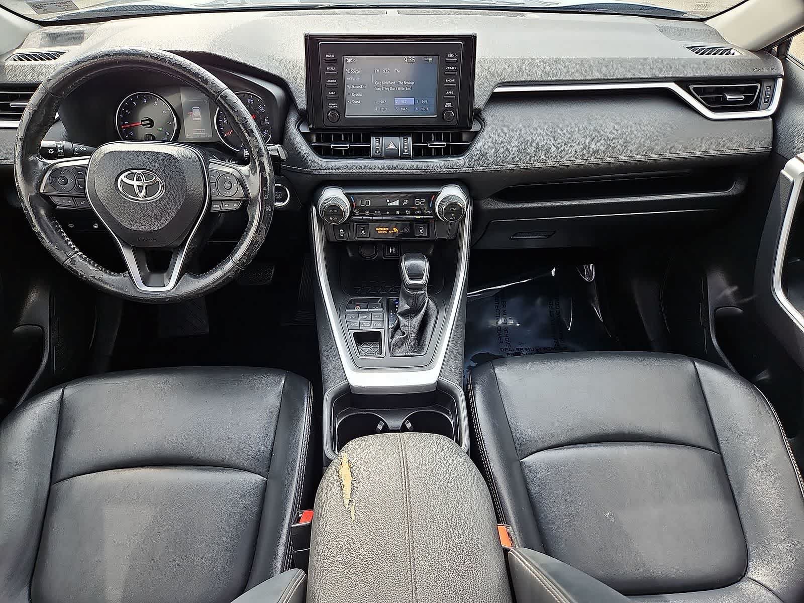 Used 2019 Toyota RAV4 XLE Premium w/ Cold Weather Package AWD/4WD image 11