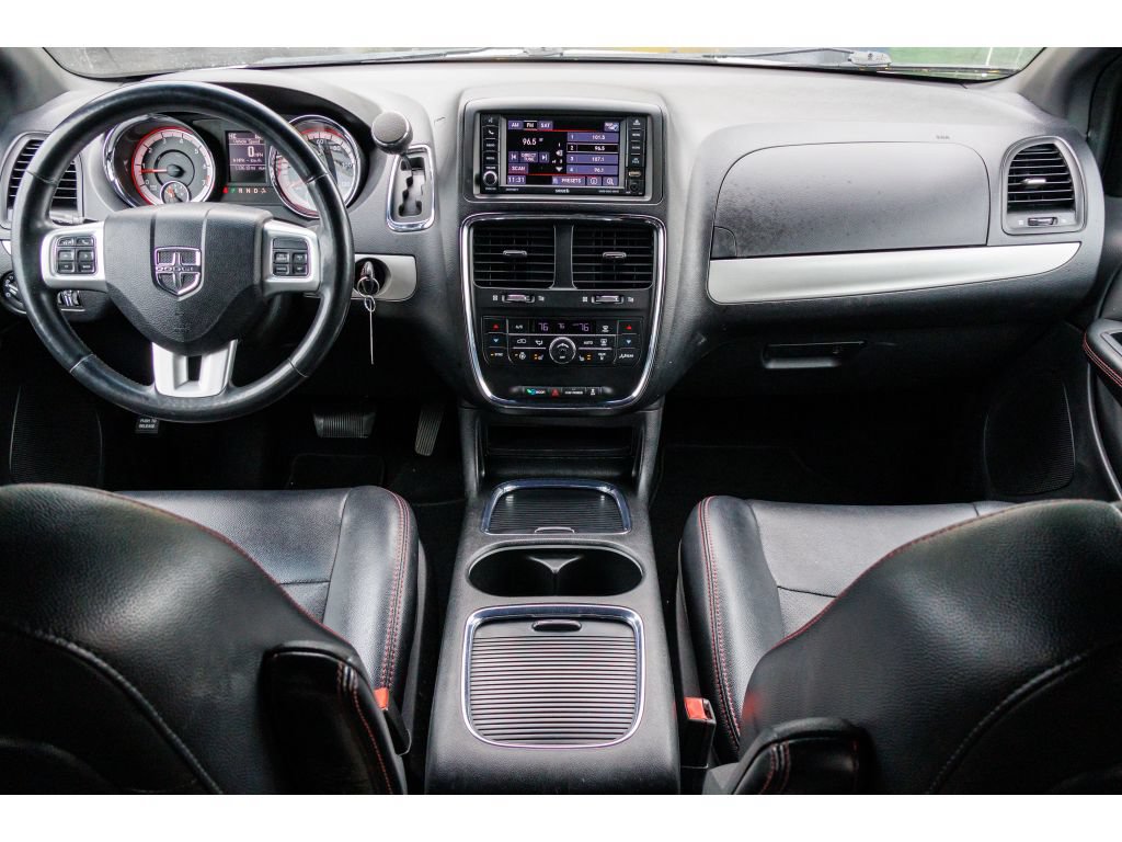 Used 2017 Dodge Grand Caravan GT FWD image 12