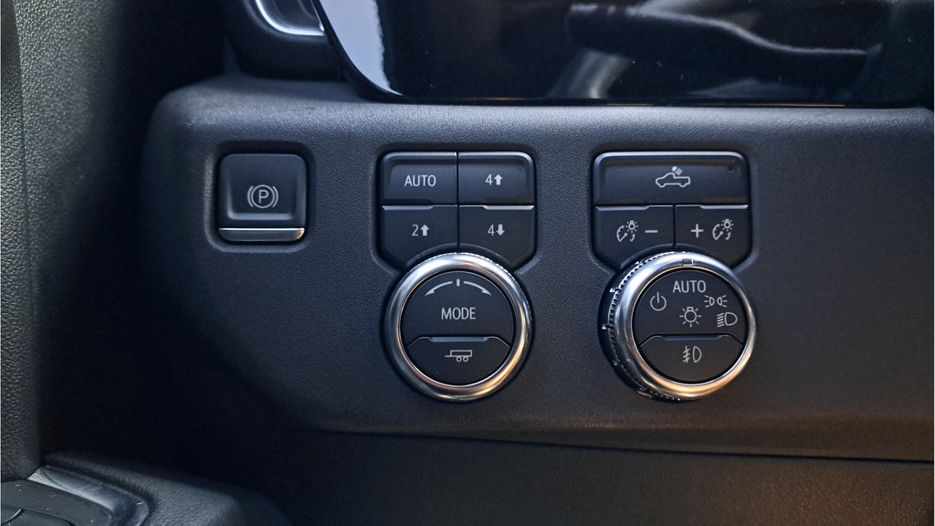 Used 2024 GMC Sierra 1500 Elevation AWD/4WD image 22